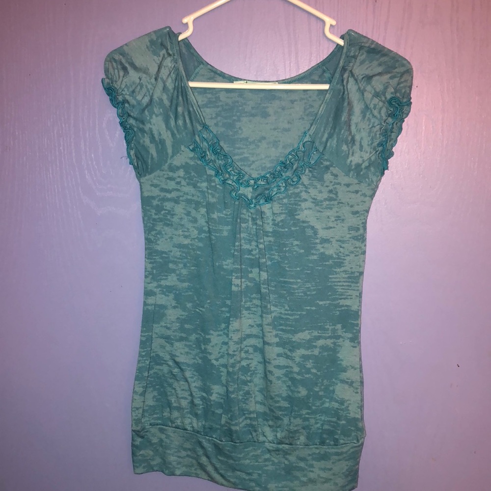 Cute light blue t-shirt